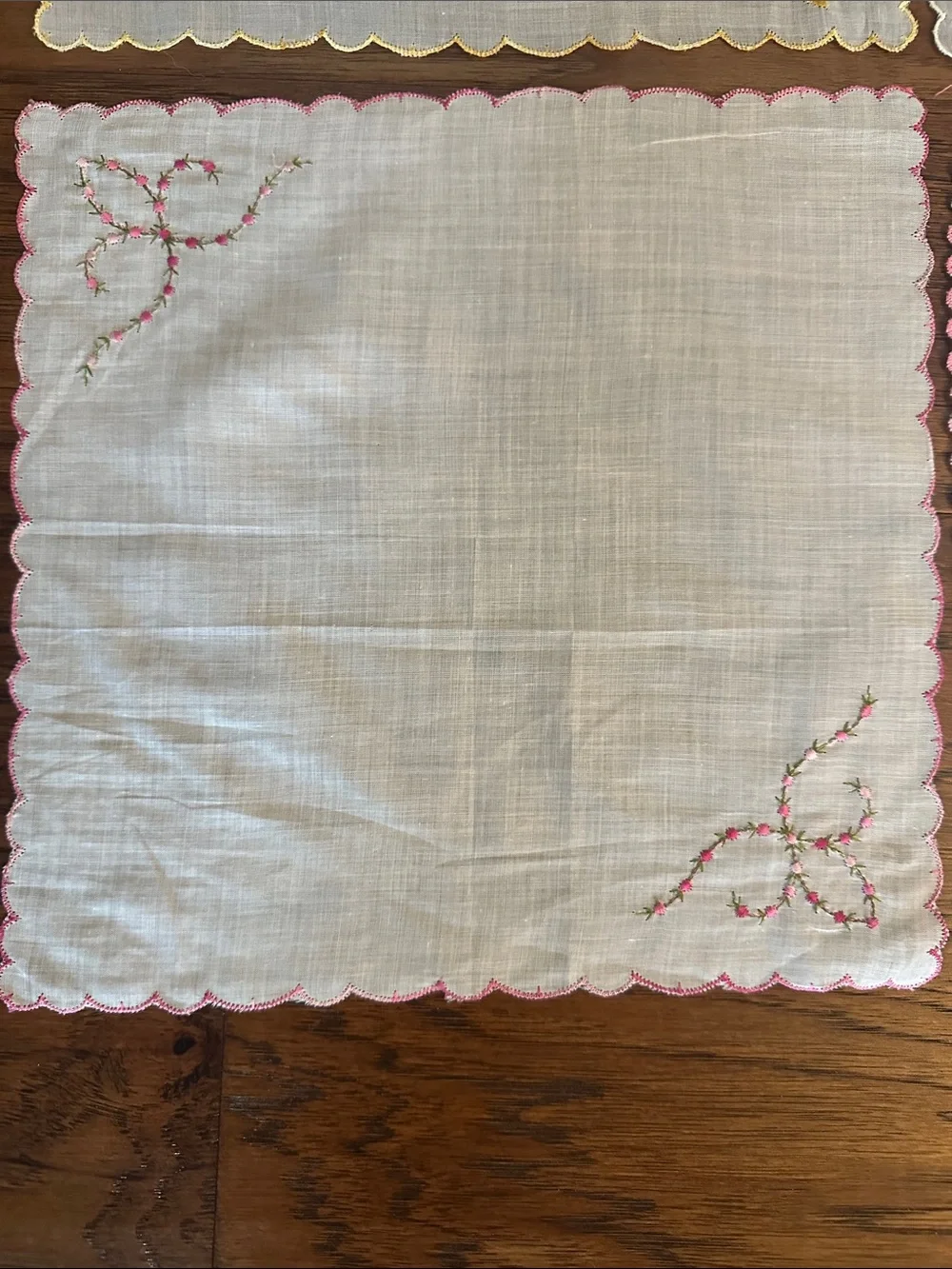 Vintage Set of 4 Embroidered Linen hankies with Yellow and Pink Accents